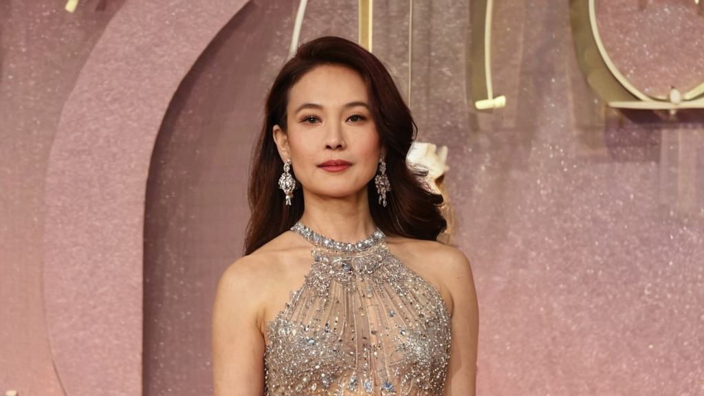 明星在娱乐圈引发关注的同时也被卷入抖音春节红包真相的反差趣味